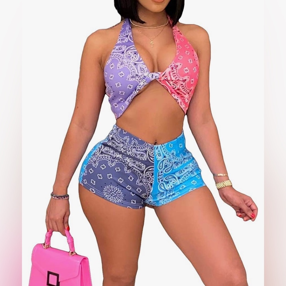 color block halter crop to short set